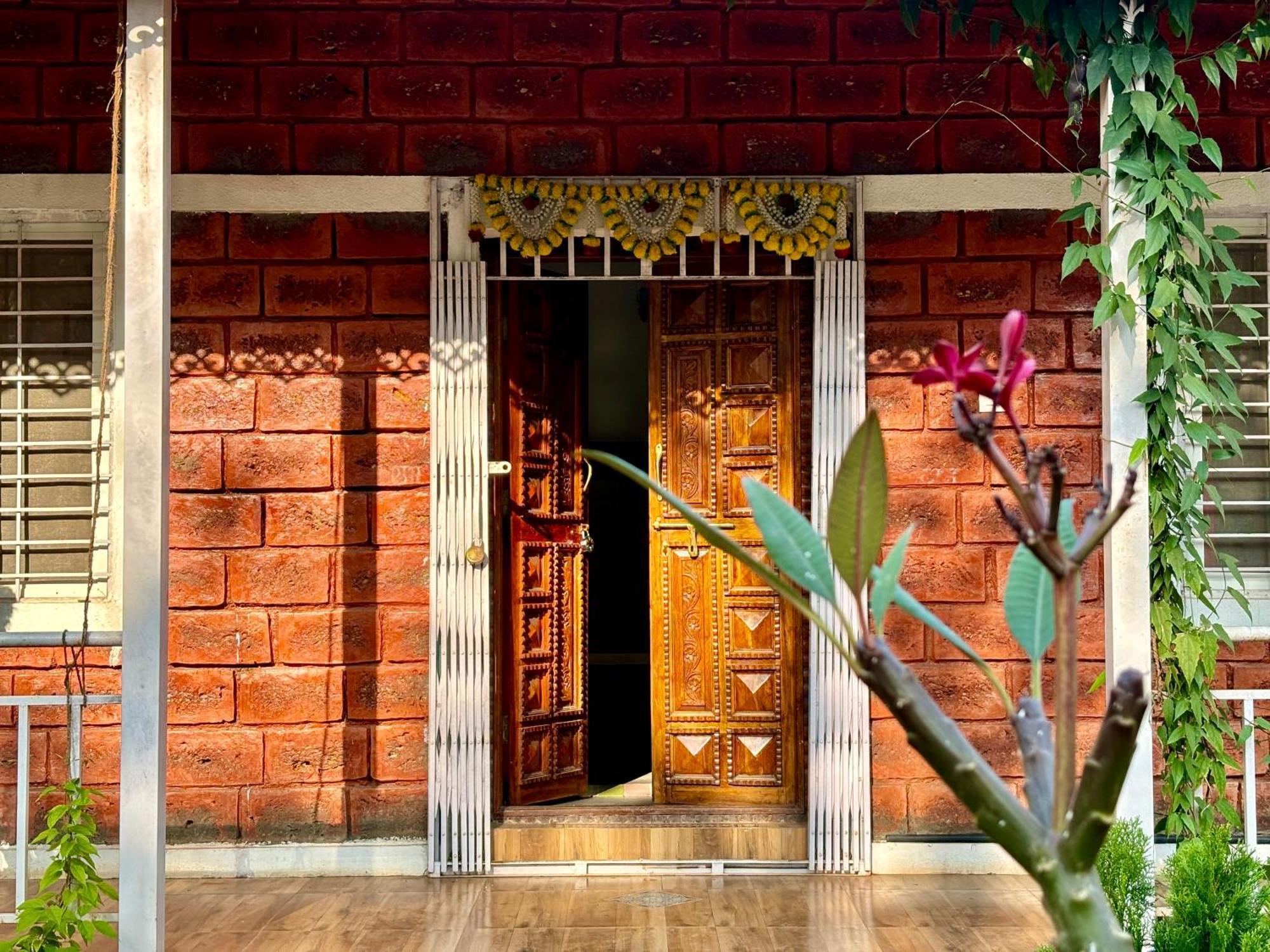 Villa Mrudgandh Kelawade