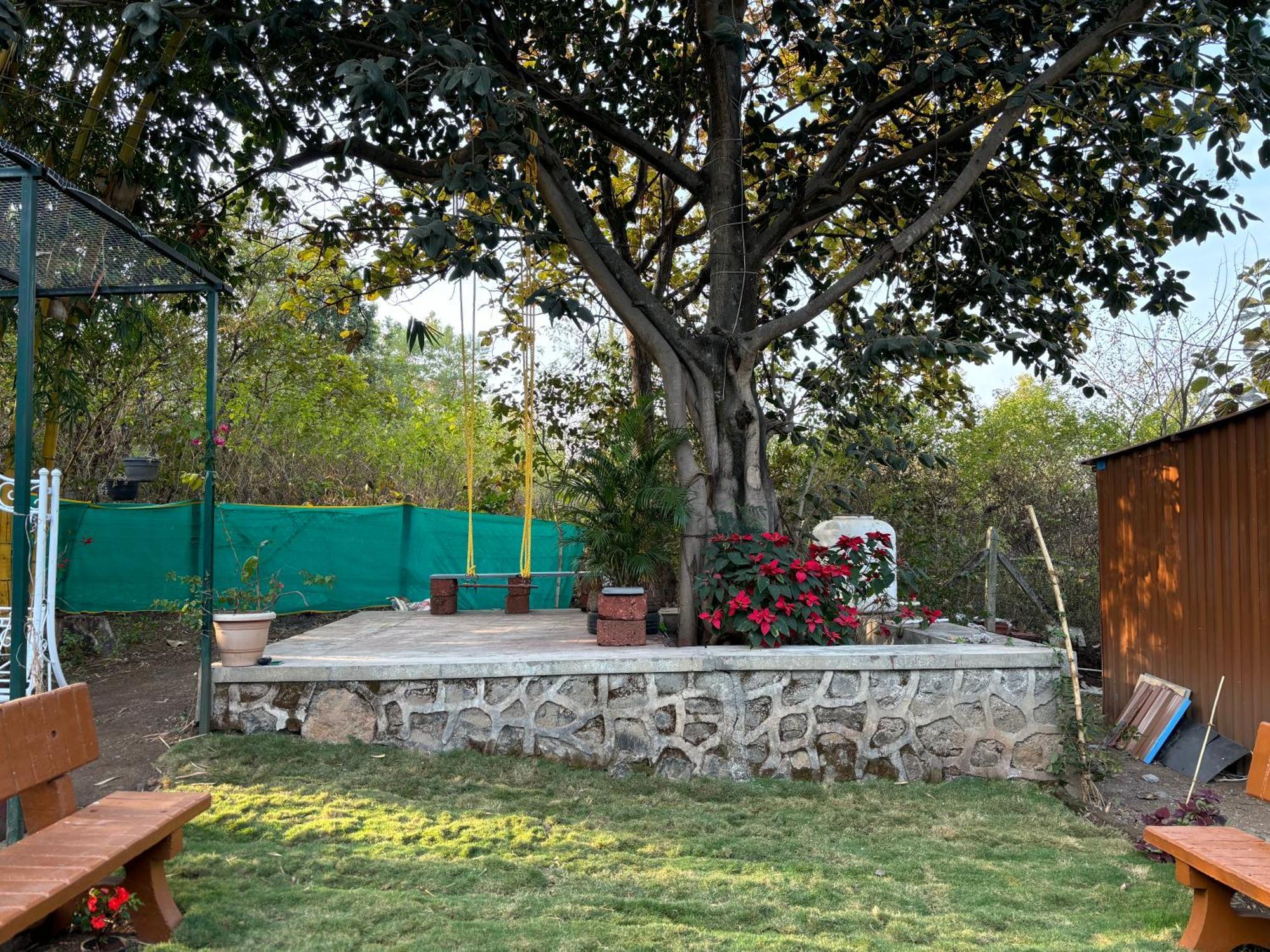 Villa Mrudgandh Kelawade *